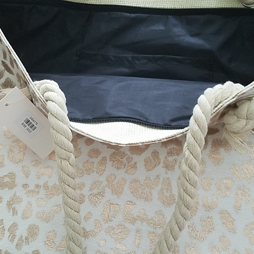 🎉2xHost Pick Rose Gold Leopard Canvas Tote - Picture 5 of 5